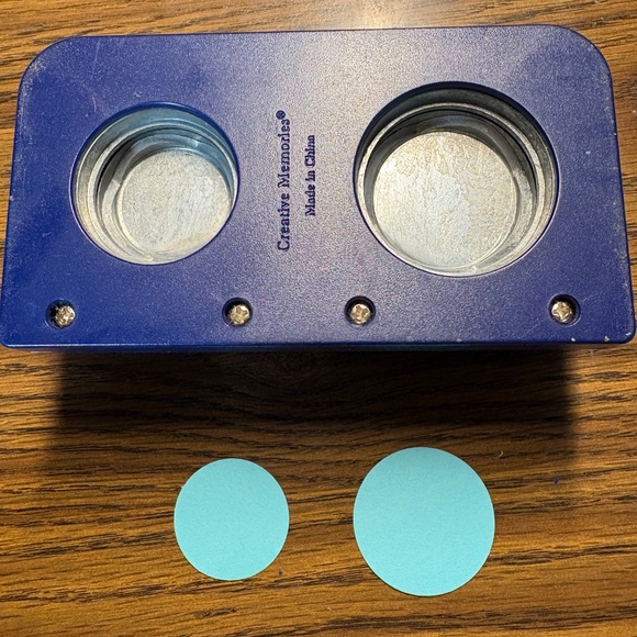 Creative Memories Circle punch - Picture 2 of 2